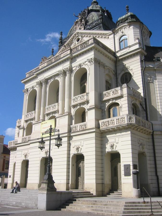 Hotel Gloria Palac Kosice Exterior photo