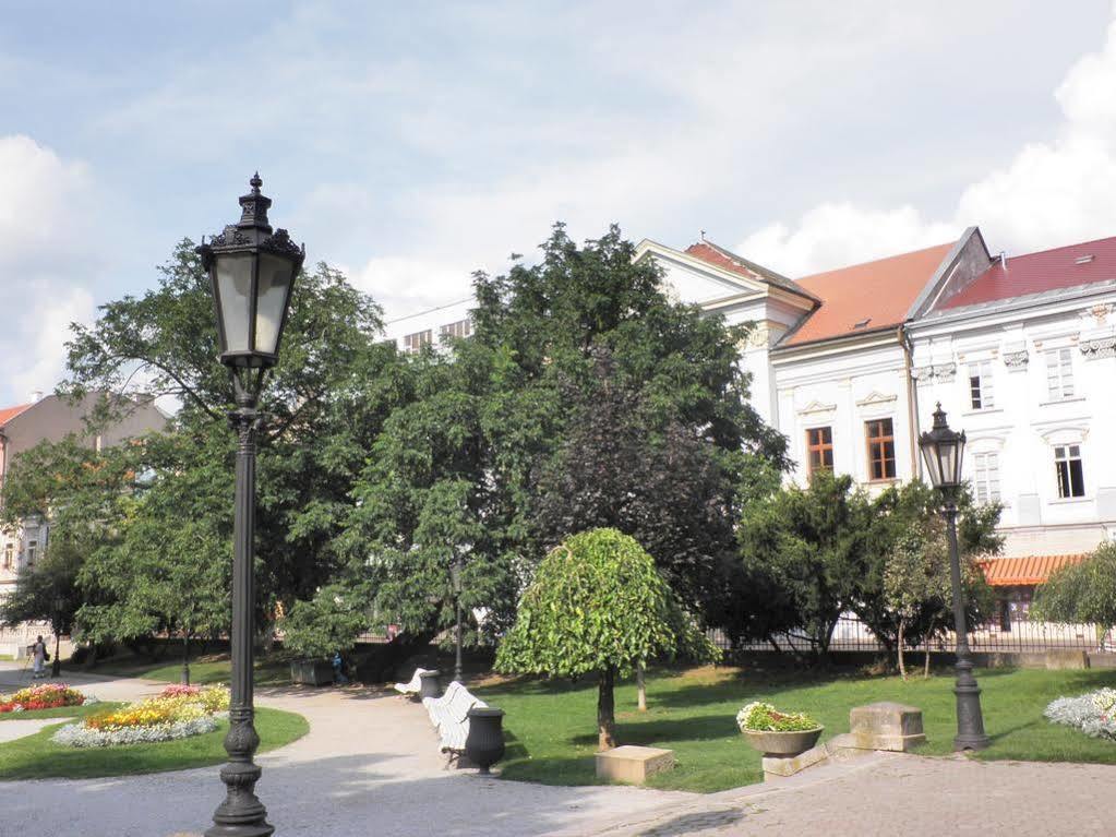 Hotel Gloria Palac Kosice Exterior photo