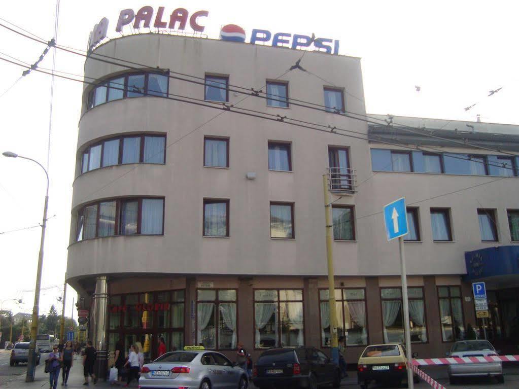 Hotel Gloria Palac Kosice Exterior photo